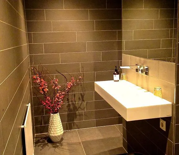 Bed & Breakfast Ineke 4*